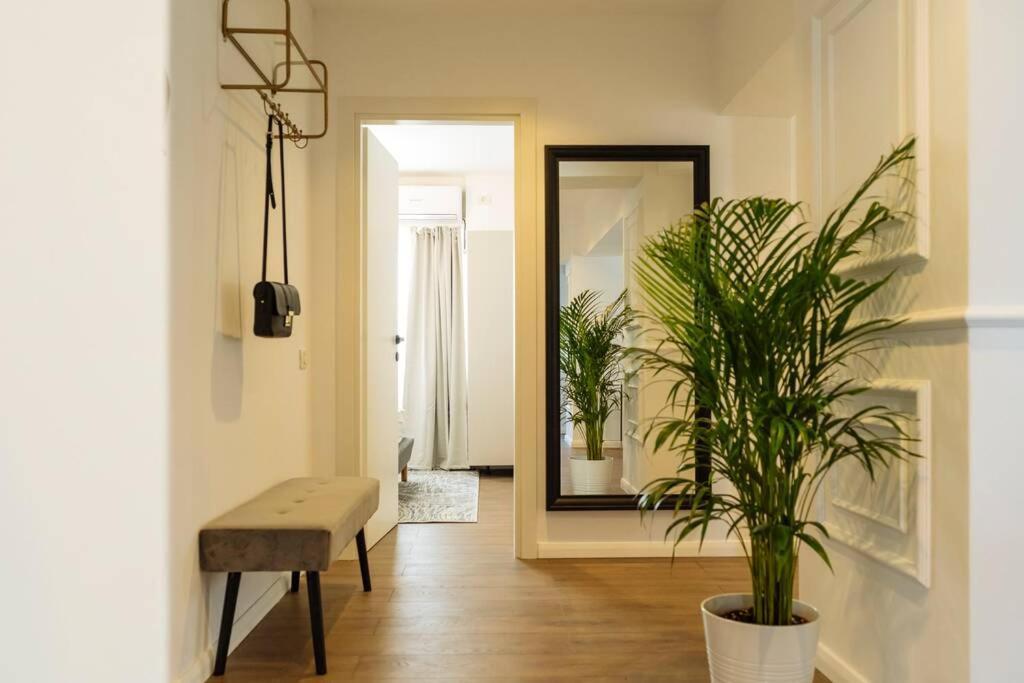 Panoramic Apartment - 4Br - Piata Unirii Бухарест Экстерьер фото